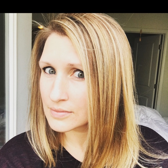 Meet your Posher, Casey - Picture 1 of 1